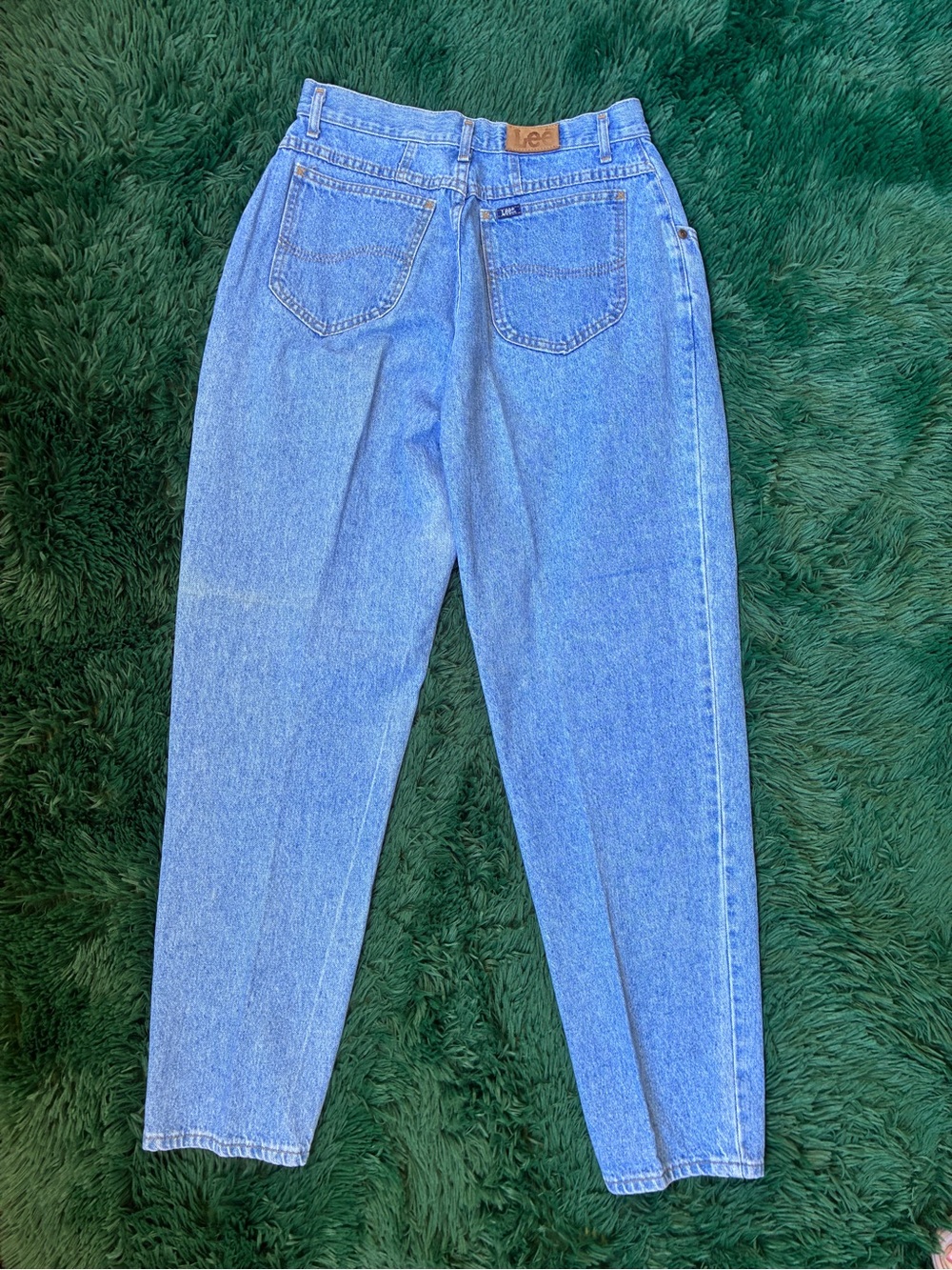 Vintage 80s/90s Lee High Waisted Tapered Leg Pleated Mom Jeans 28Wx28.5L - Picture 4 of 15